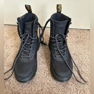 Men’s combs tech Dr. Martens